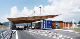 Gemeinschaftszollanlage Rheinfelden-Autobahn; Fotonachweis: Staatshochbauamt Freiburg / Stephan Baumann (2006)