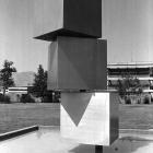 Reinhard Omir: Kinetische Säule (Brunnenskulptur), 1973 / © Reinhard Omir; Fotonachweis: BBR Archiv