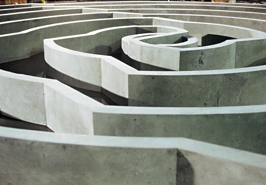 Annette Sauermann: Doppelspirale, 2001 / © VG Bild-Kunst, Bonn; Fotonachweis: BBR / André Kirchner (2001)