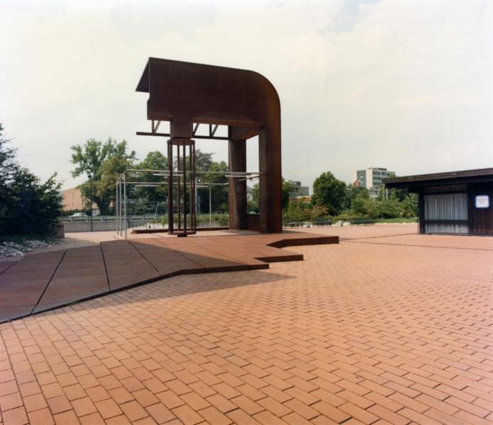 Haus-Rucker-Co: Pavillon der Elemente, 1980 / © VG Bild-Kunst, Bonn; Fotonachweis: Archiv BBR (1981)