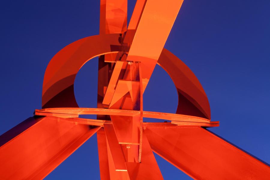 Mark di Suvero: L’Allumé, 1992 / © Mark di Suvero; Fotonachweis: BBR / Werner Huthmacher (2011)